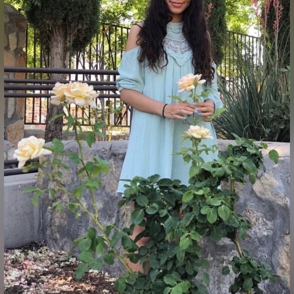 AUW Dresses & Skirts - Mint Green Lace Dress; AUW; Size Small